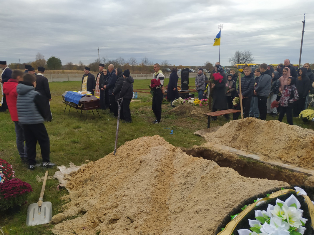 Понад рік рідні чекали звістки: на Волині поховали Героя Андрія Босюка