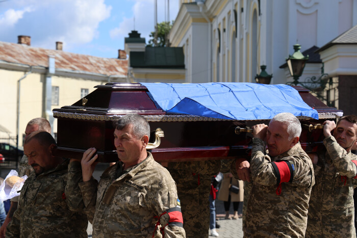 Луцьк попрощався з Героєм Анатолієм Гончаревичем