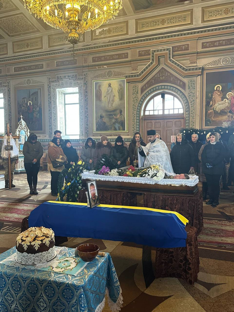 Зі сльозами та молитвою: Волинь провела на вічний спочинок воїна Андрія Велимця