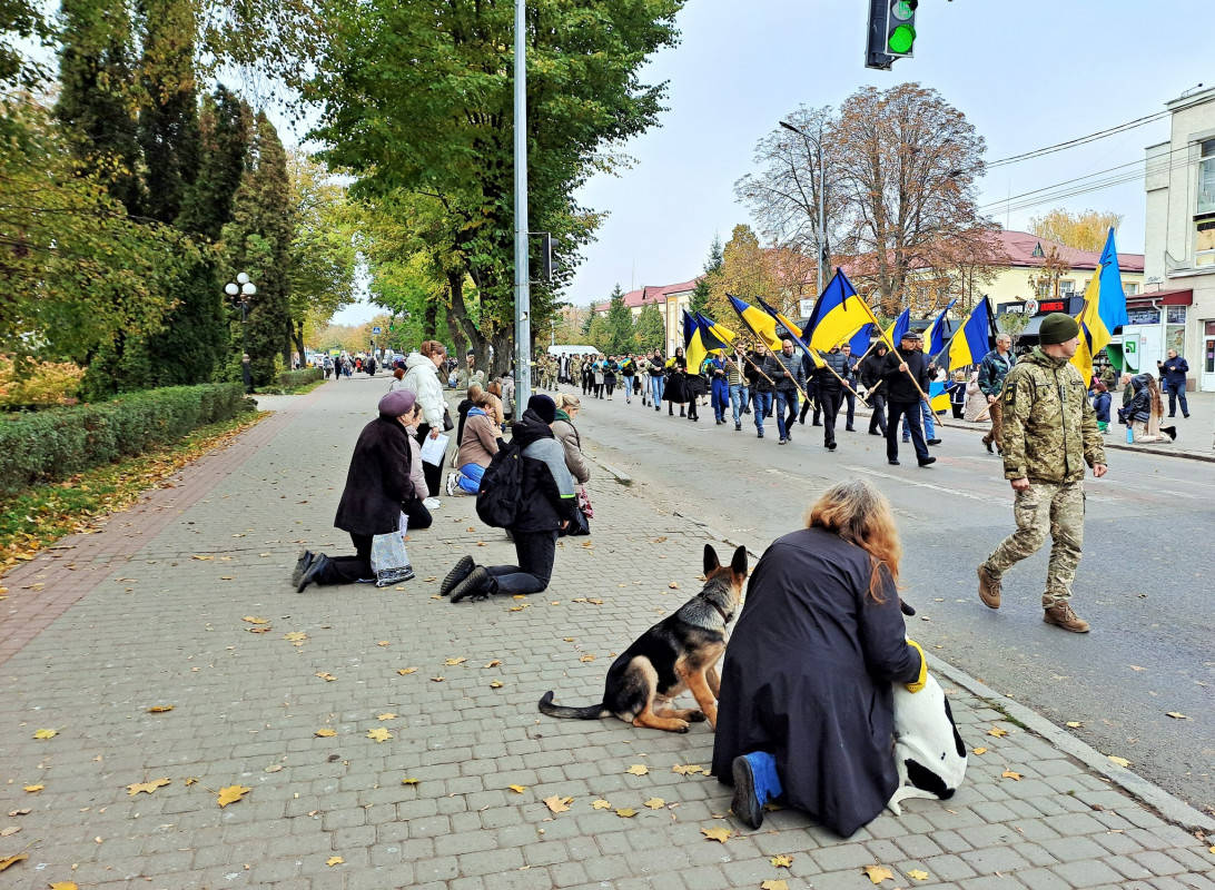 Вісім місяців рідні жили надією, але захисник повернувся «на щиті»: на Волині попрощалися із полеглим на війні Валерієм Степанюком