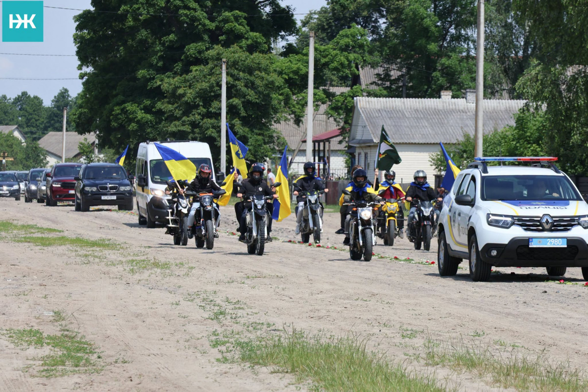 Загинув понад рік тому: на Волині поховали Героя Василя Душенка