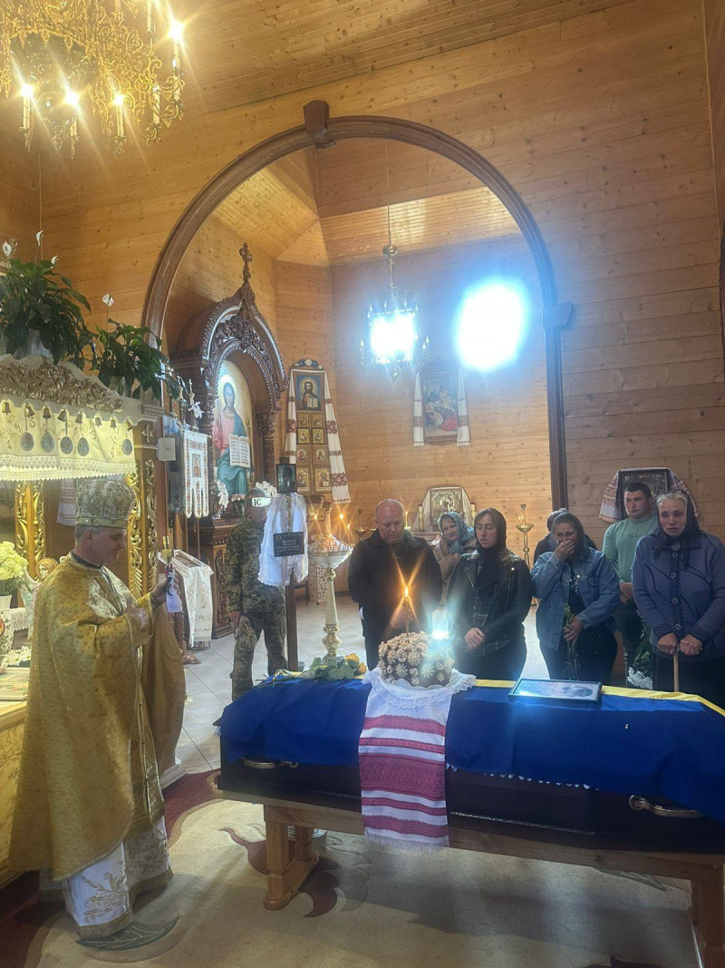 Не встиг створити сім’ю: на Волині в останню земну путь провели 28-річного Героя Миколу Шевчука