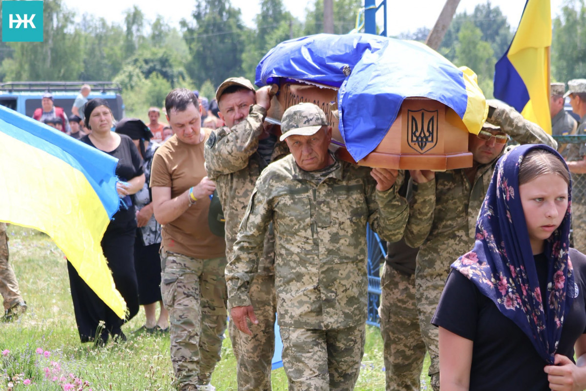 Загинув понад рік тому: на Волині поховали Героя Василя Душенка