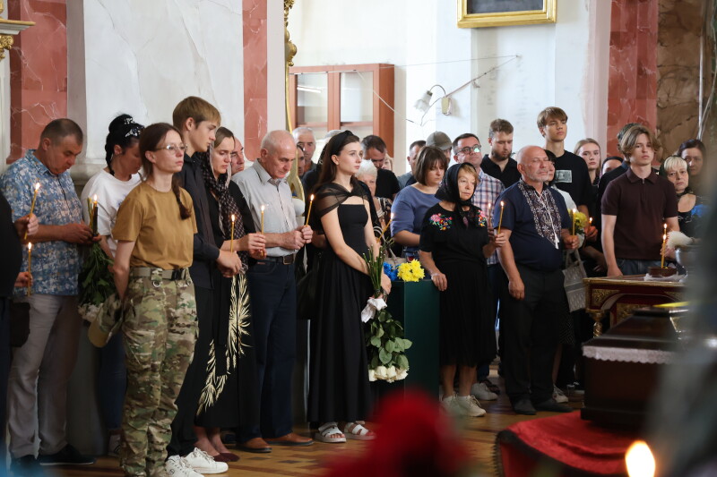 Загинув чотири місяці тому: у Луцьку попрощалися із 54-річним Героєм Едуардом Павловським