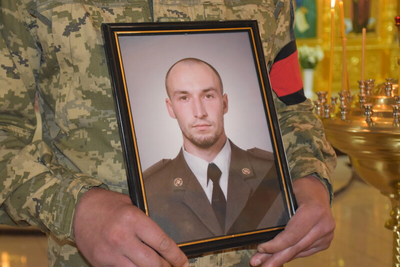 Луцьк у жалобі: в останню путь провели двох захисників, які загинули на фронті