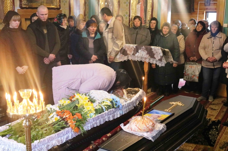 Помер у лавах ЗСУ: на Волині в останню дорогу провели Героя Олександра Горотя