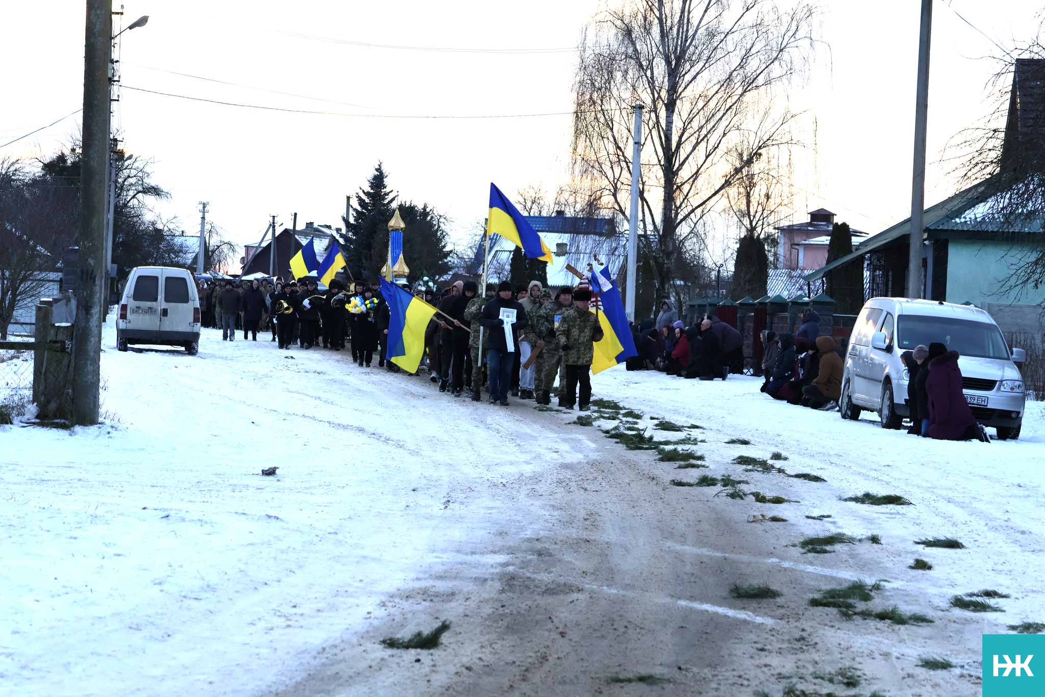 Без батька залишилися п'ятеро дітей: на Волині в останню путь провели Героя, який вважався безвісти зниклим