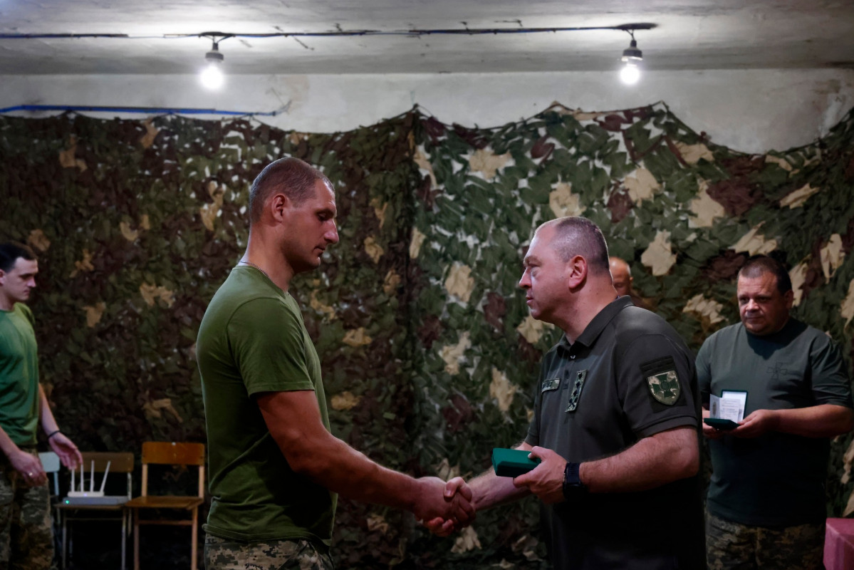Нагороди на передовій: очільник ДПСУ відзначив волинських прикордонників на сході України