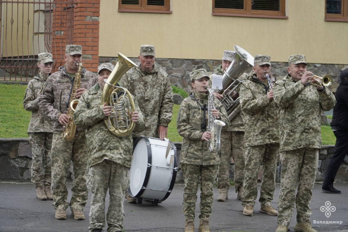 Життя обірвалося під час лікування: на Волині поховали молодого військовослужбовця Дмитра Олівка