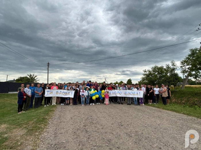Три роки у російських тюрмах: на Волині зустріли звільненого з полону захисника