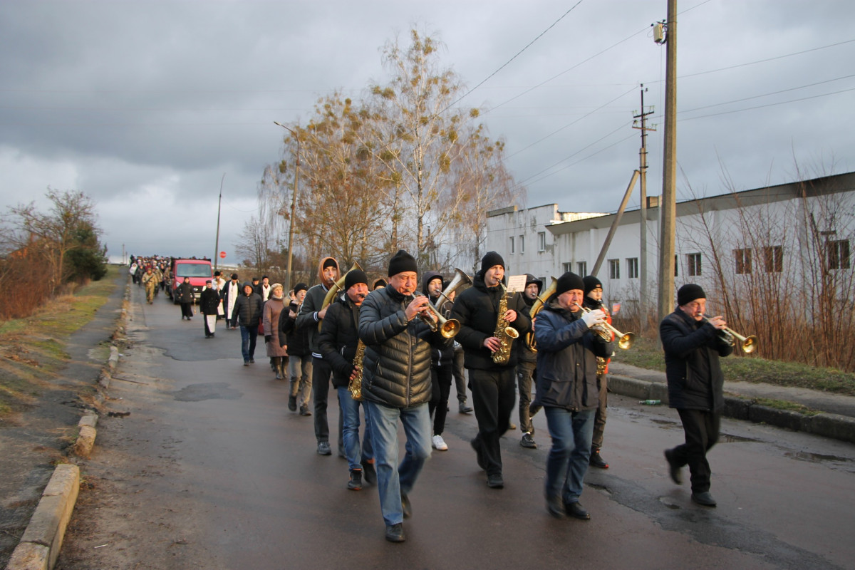 Мінно-вибухова травма забрала життя Героя: на Волині попрощались із 28-річним захисником Володимиром Левчиком