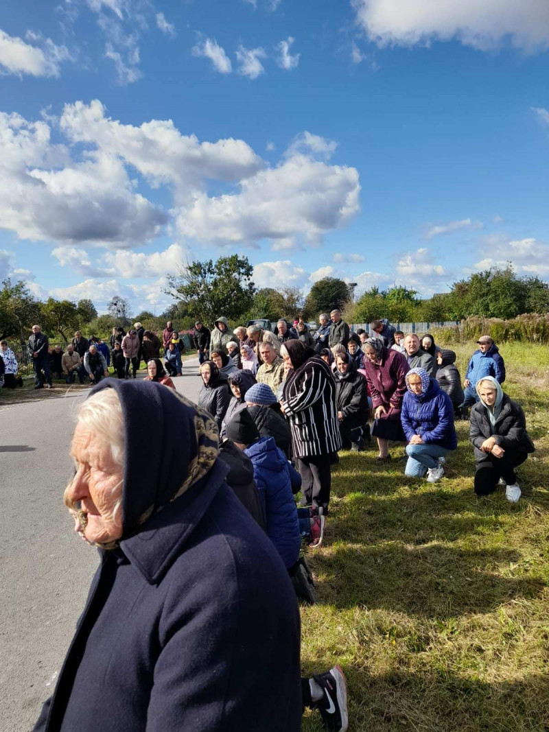Провести воїна зійшлося все село: на Волині попрощалися з молодим Героєм Валерієм Гонтою