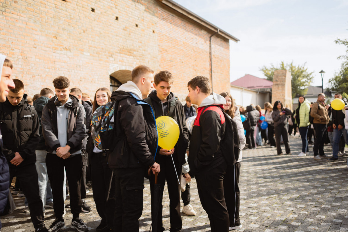 «Куліш єднання»: у Луцьку відбувся унікальний захід для ветеранів та студентів. Фото