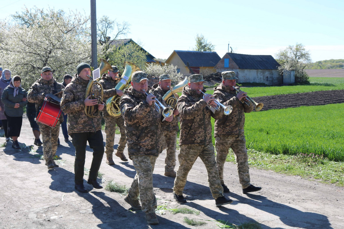 На Волині провели в останню дорогу захисника Івана Гутверта