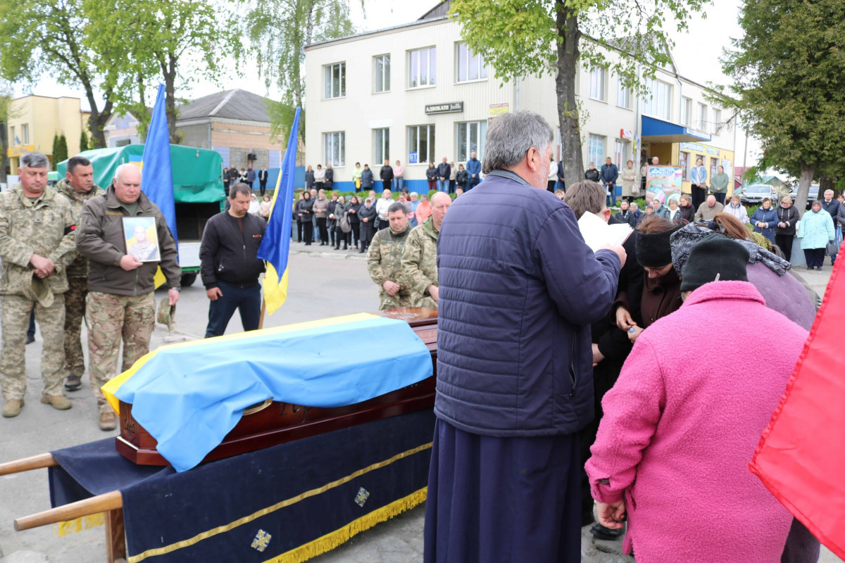 На Волині попрощалися із захисником Миколою Гундеричем