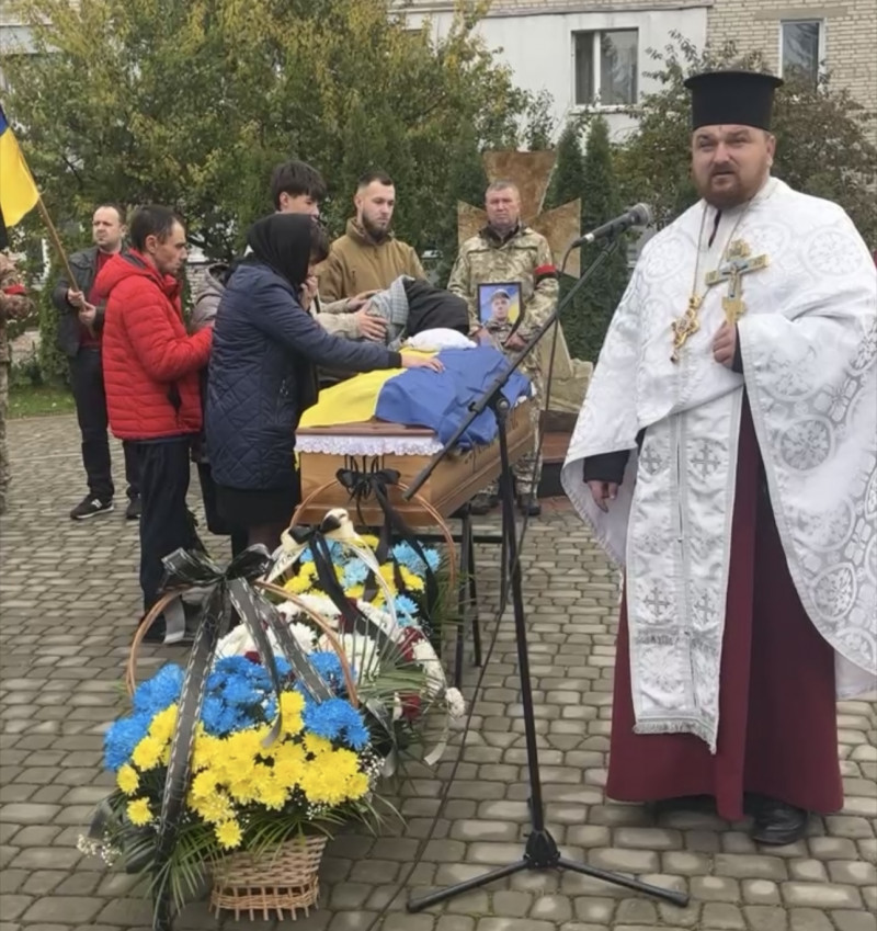 Загинув від ворожого скиду з БпЛА: на Волинь назавжди повернувся Герой Віктор Яручик