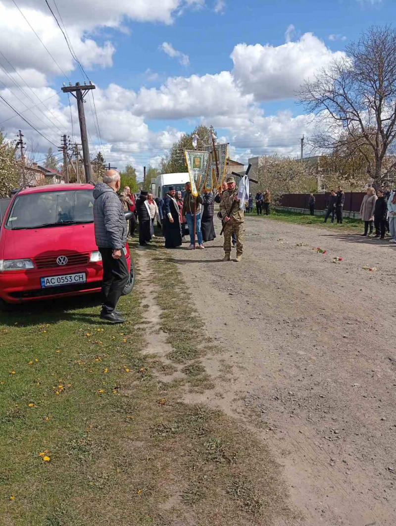 Навіки 41: на Волині попрощалися з ветераном війни Михайлом Сютриком