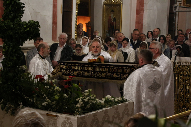 У Свято-Троїцькому кафедральному соборі Луцька відбулося богослужіння на Великдень. Фото