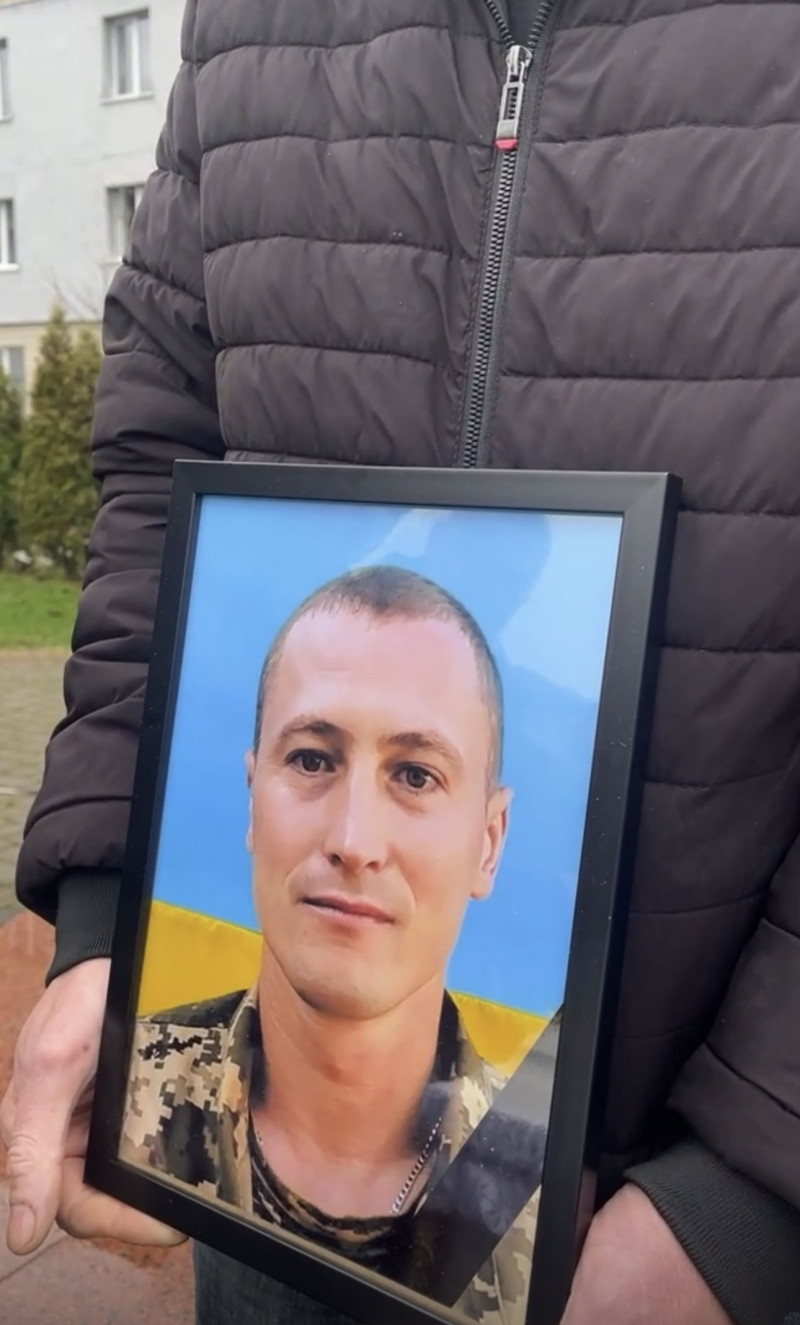 На Волинь «на щиті» повернувся Герой Микола Загоровець, який загинув понад рік тому