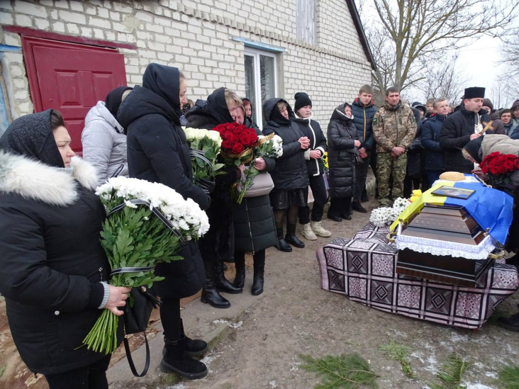 Йому назавжди 24: на Волині попрощалися з Героєм Богданом Ігнатюком