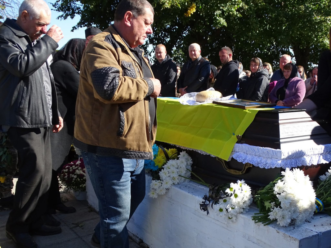 Війна забрала життя Героя: на Волині провели в останню путь Ігоря Бебеса