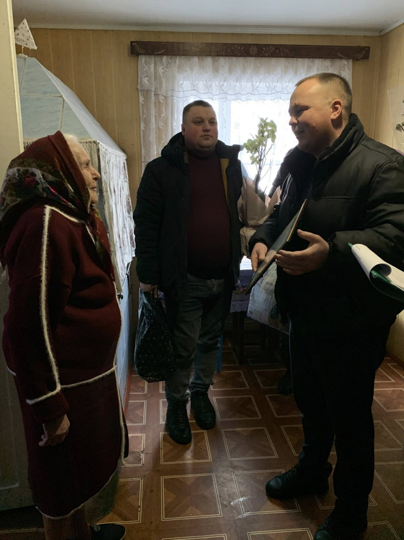 Працювала акушеркою і допомогла народитися багатьом діткам: волинянка відзначила 90-річний ювілей