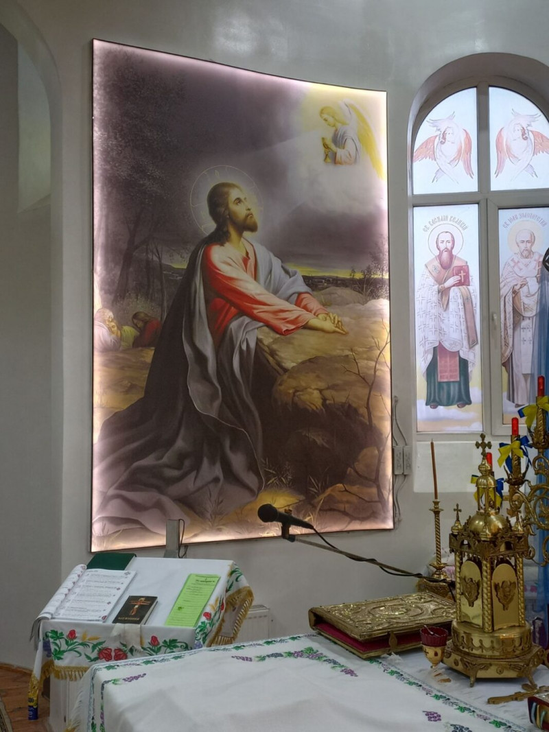 Невтомно дбає про храм уже 22 роки: історія священника з Луцького району