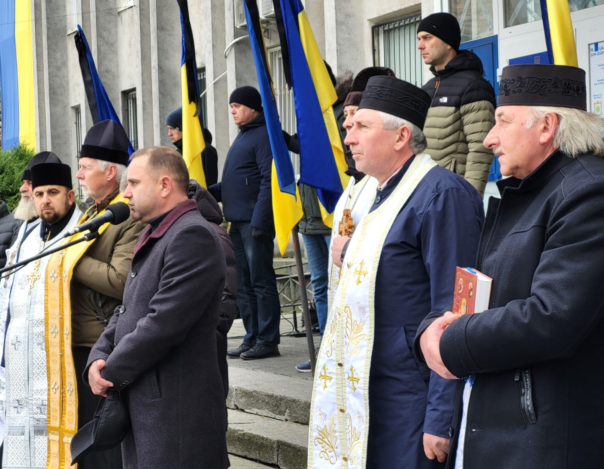 «Людина, яку пам'ятатимуть не лише на Волині, а й за межами України»: волиняни попрощалися з Героєм Ігорем Кобишем