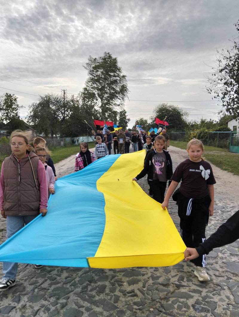 Не встиг створити сім’ю і потішити батьків онуками: на Волині поховали молодого Героя Андрія Денисюка