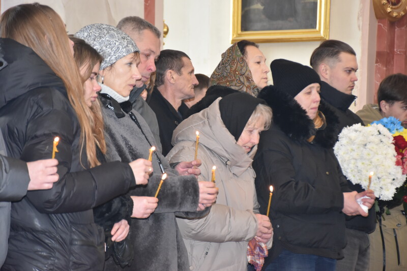 Героїчно загинув у складі екіпажу гелікоптера: у Луцьку попрощалися із 25-річним штурманом-льотчиком Ярославом Сачиком