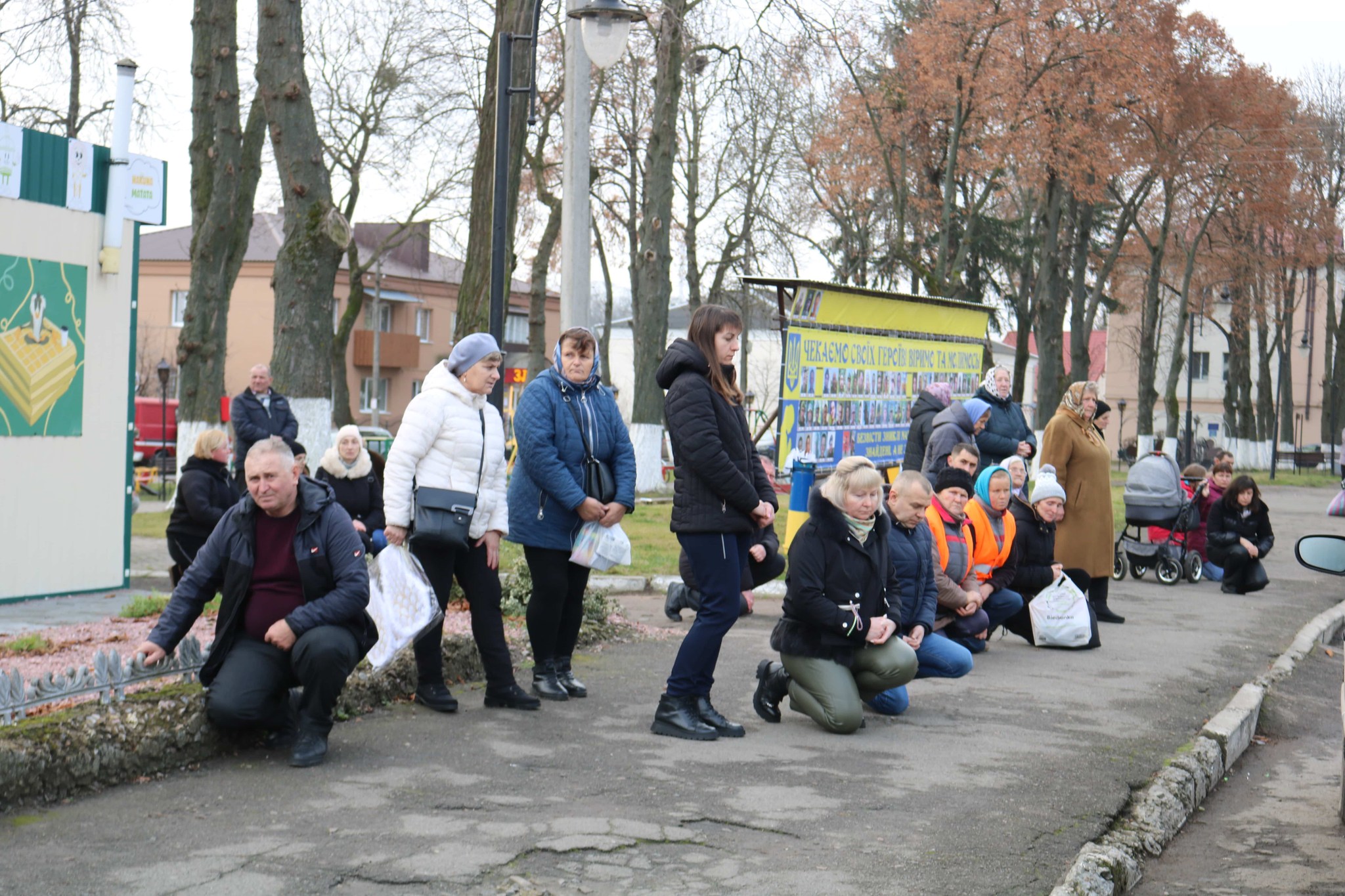 Понад рік вважався безвісти зниклим: у Луцькому районі поховали Героя Василя Цвілюка