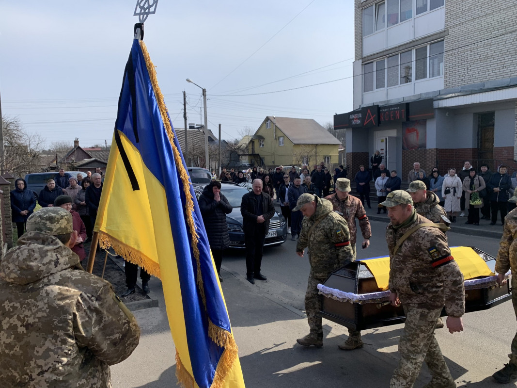 Герою навіки 25: на Волині попрощалися з Максимом Мурашком, який загинув на Курщині у листопаді 2024 року