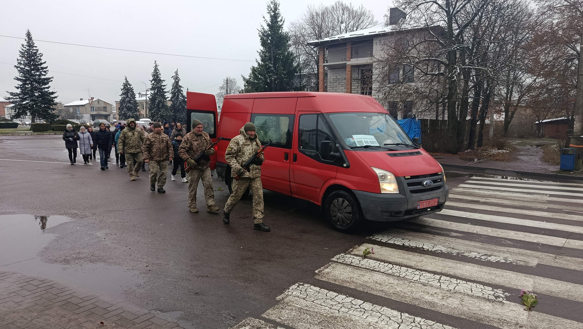Трагічно загинув у ДТП: на Волині попрощалися із 32-річним захисником Едуардом Радчуком