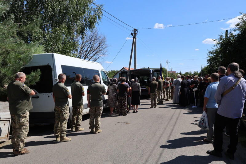 Навіки 59: у Луцьку попрощались із Героєм Олександром Зінчуком
