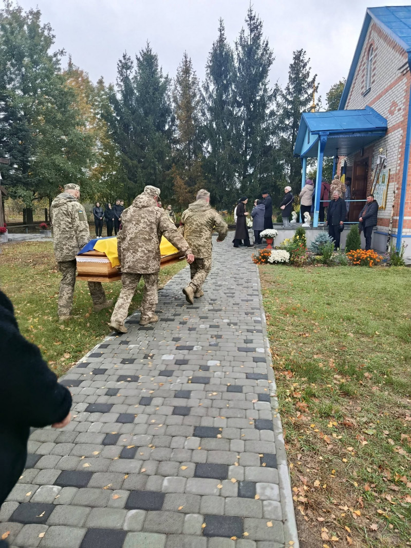 Назавжди 30: на Волині попрощалися із захисником Романом Гілем, якого вважали зниклим безвісти