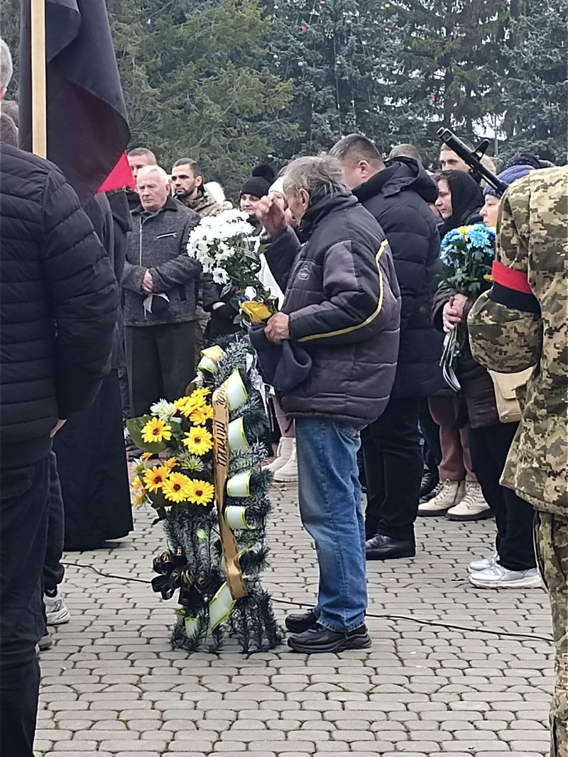 Знайшов вічний спочинок на Різдво: на Волині попрощалися із 22-річним Героєм Максимом Томчуком