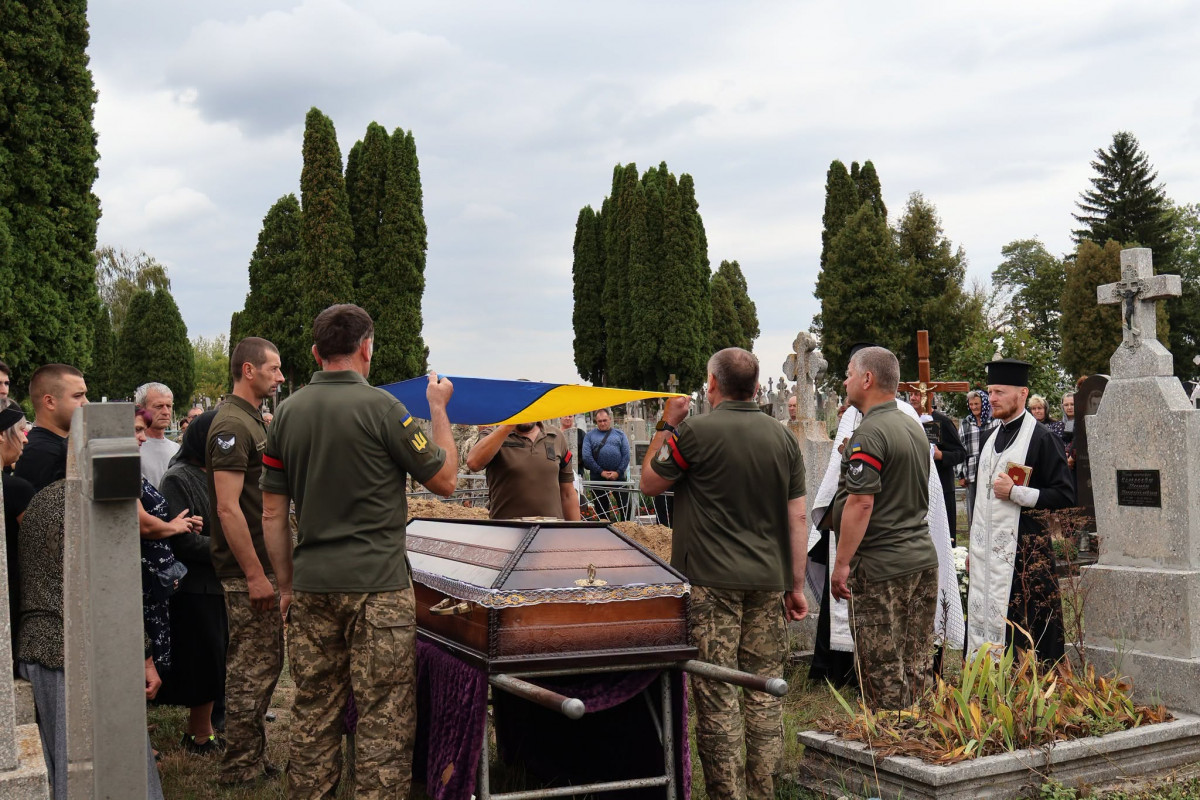 На Волині в останню путь провели військовослужбовця Леоніда Фищука