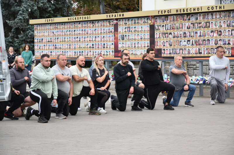 Загинув в результаті ворожого обстрілу під Торецьком: у Луцьку попрощалися з капітаном Андрієм Сингаївським