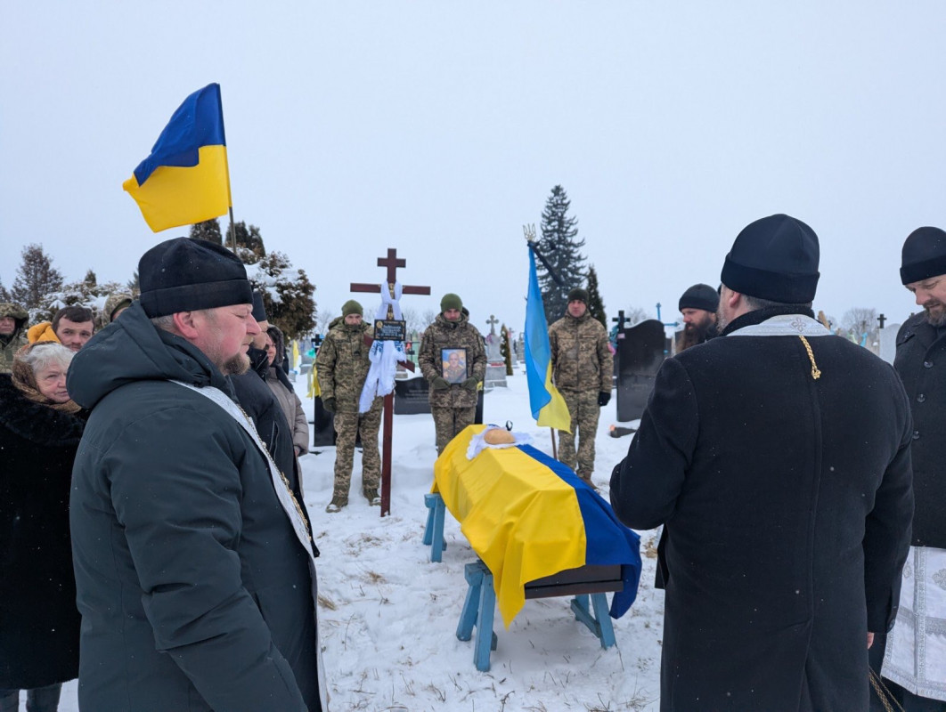 Сільський майстер на всі руки: волиняни попрощалися з Героєм Володимиром Вавринюком