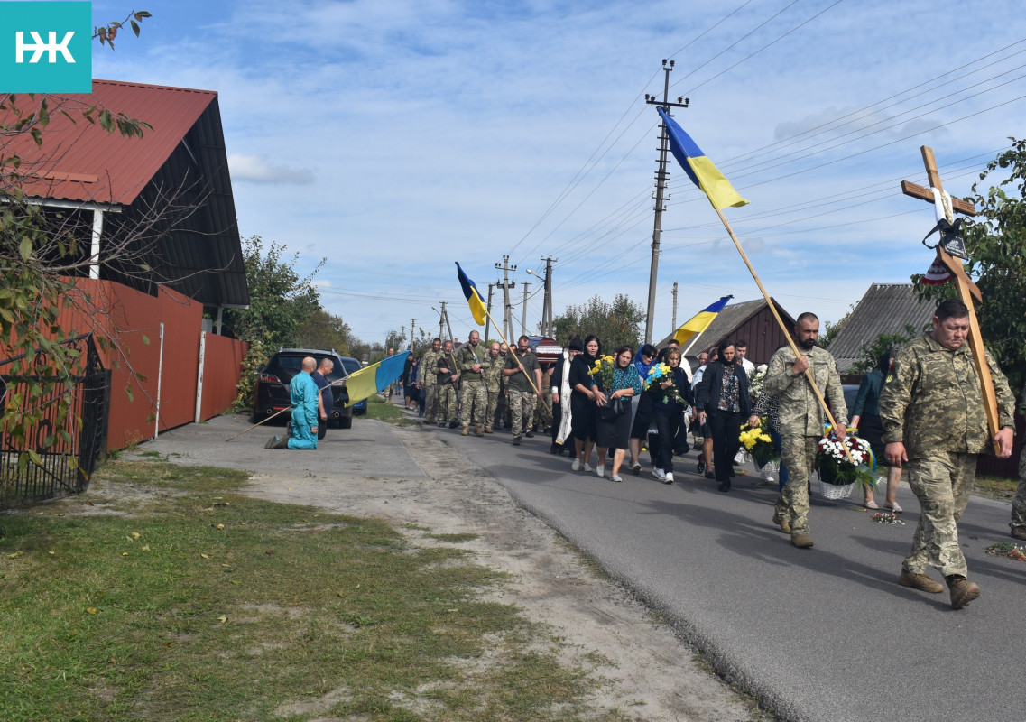 «На щиті» Героя привіз брат, який теж у війську: на Волині в останню дорогу провели полеглого воїна Віктора Гудька