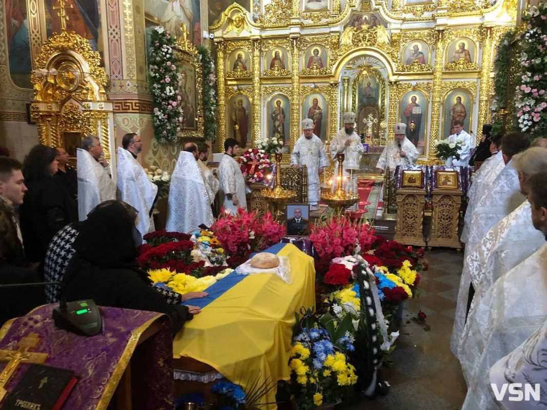 Разом із ним загинули ще двоє полковників: у Зимненському монастирі відспівали офіцера Олександра Никитюка