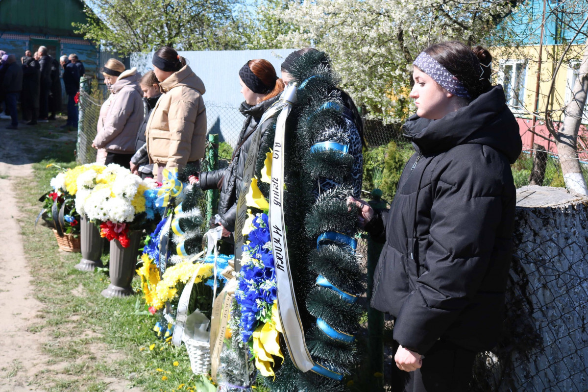 На Волині провели в останню дорогу захисника Івана Гутверта