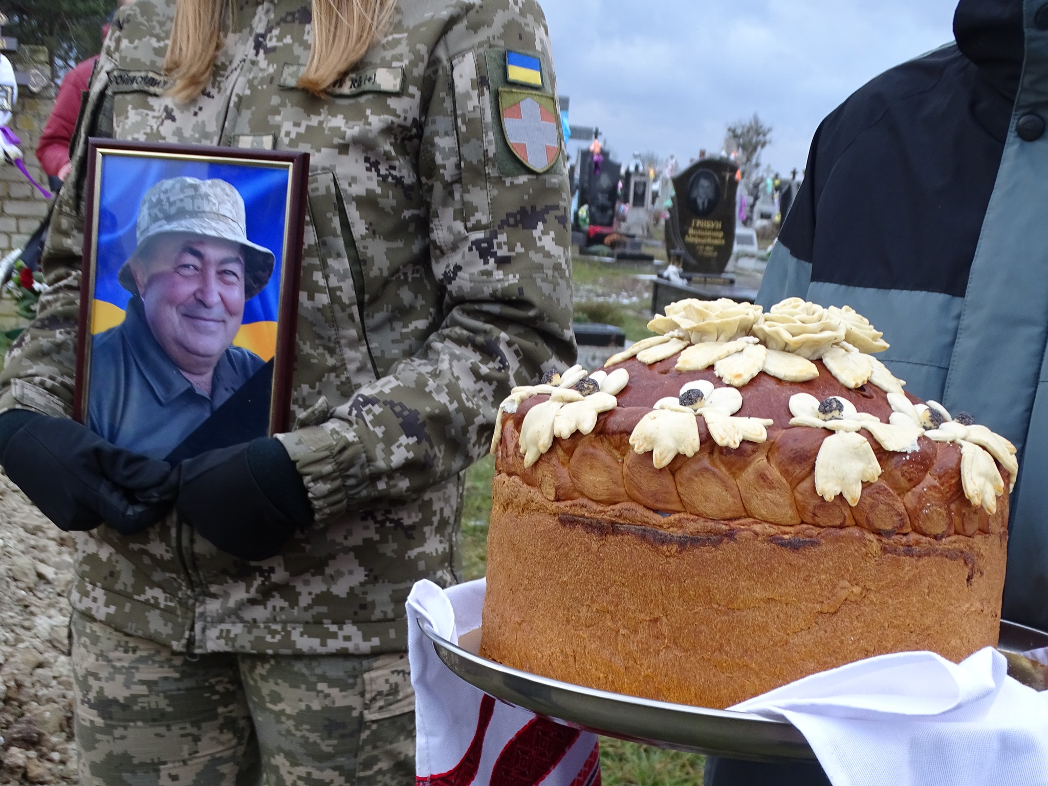 Боронив рідну землю упродовж двадцяти місяців: на Волині в останню земну дорогу провели Ігоря Корицького