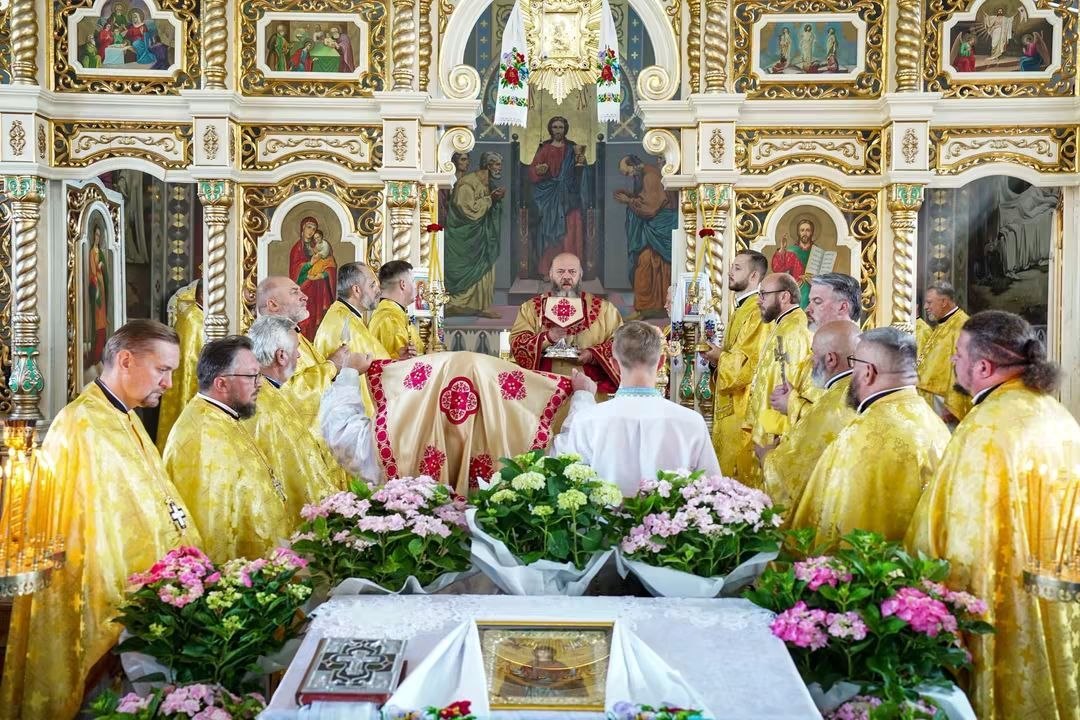 У місті на Волині відзначили 30-річчя Покровського собору: митрополит Михаїл очолив Літургію
