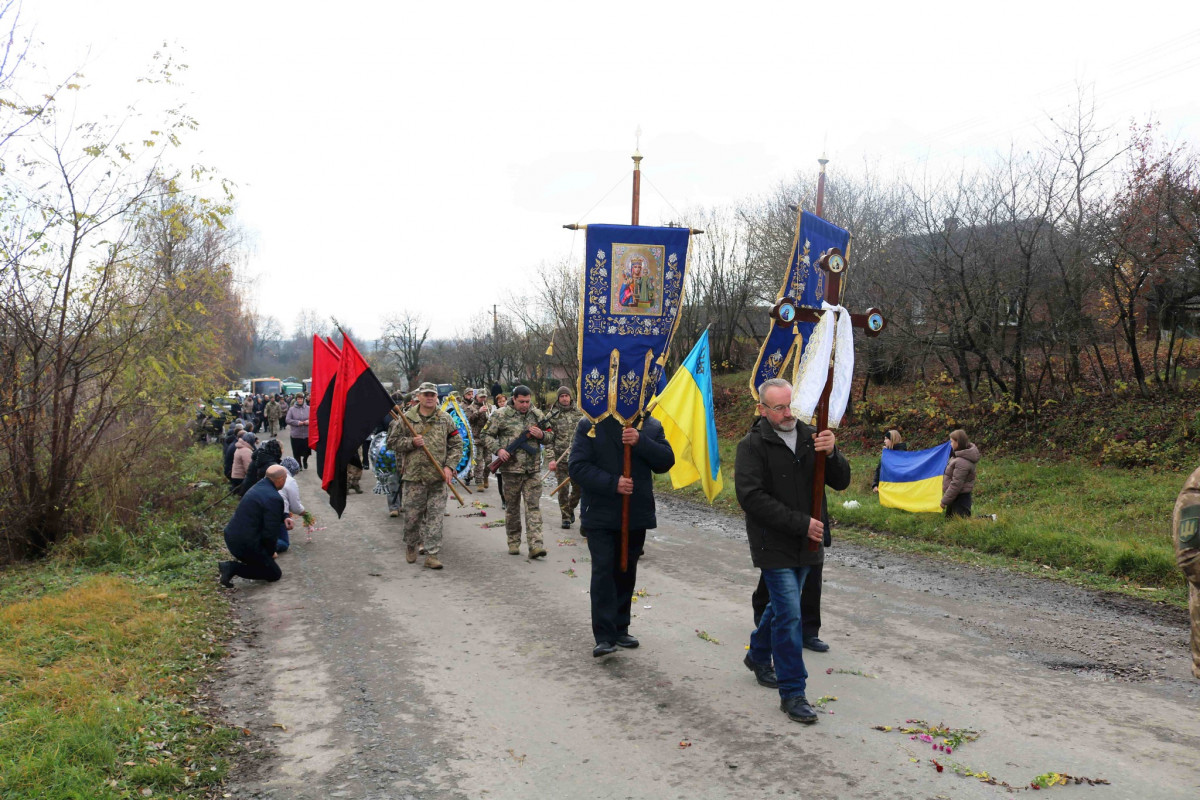 Маленька донечка втратила батька: на Волині попрощались з Героєм, який майже рік вважався зниклим безвісти