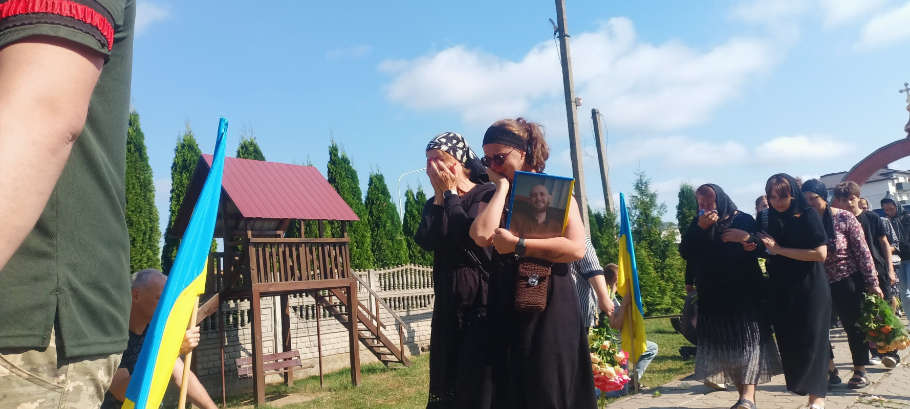 Планував весілля з коханою, але не судилося: біля Луцька попрощалися з Героєм Владиславом Харитонюком