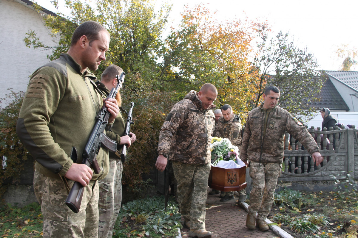 Кілька днів тому повернувся у військовий стрій: на Волині попрощалися з мужнім захисником Володимиром Євпаком