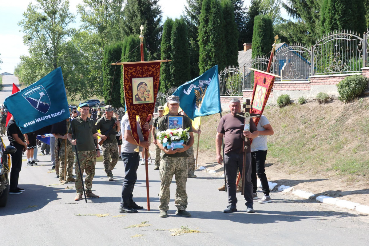 Загинув на Донеччині ще у 2025 році: на Волині провели в останню дорогу захисника Віталія Новосада