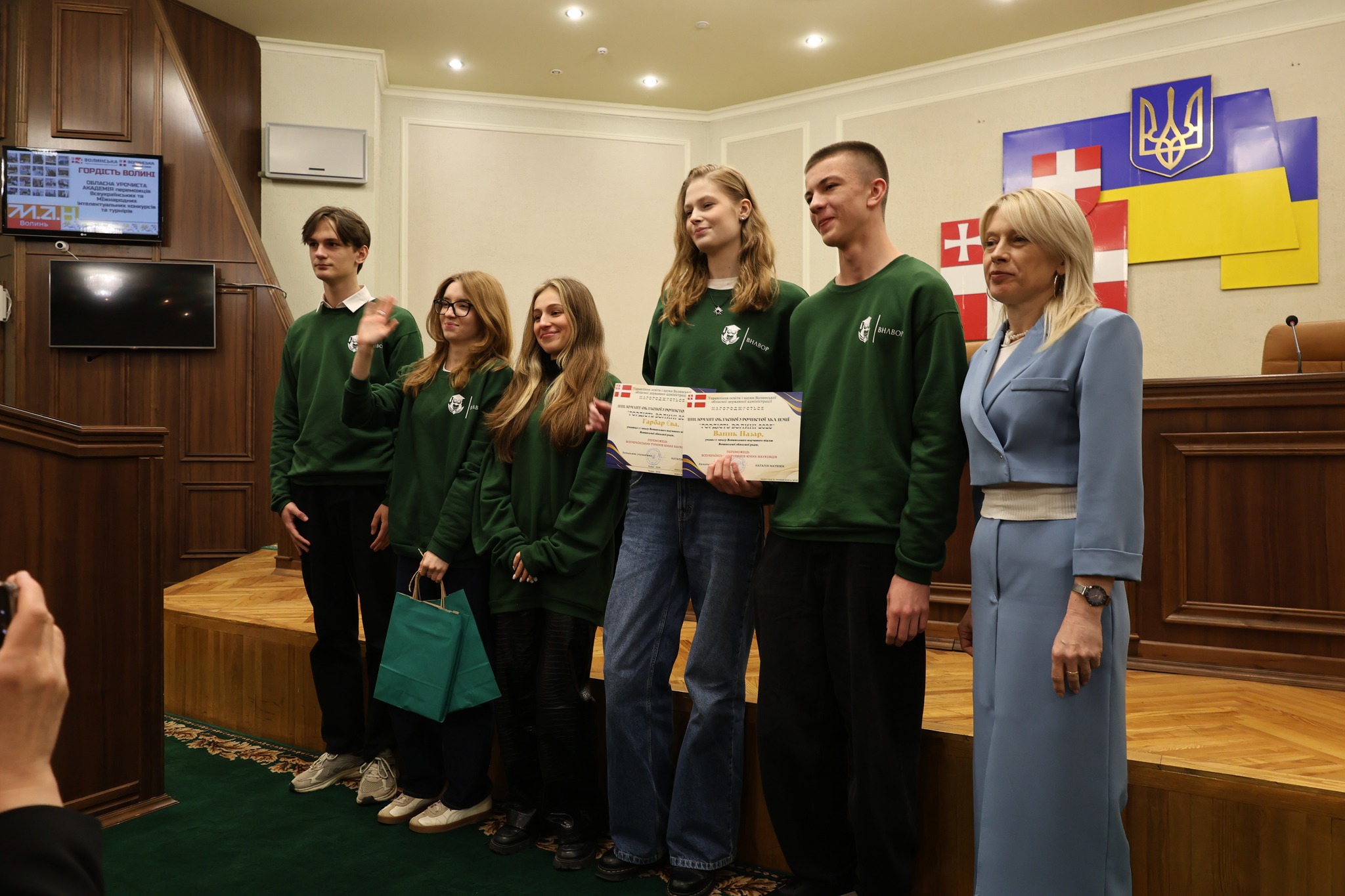 На Волині відзначили юних інтелектуалів: переможці олімпіад і конкурсів отримали нагороди