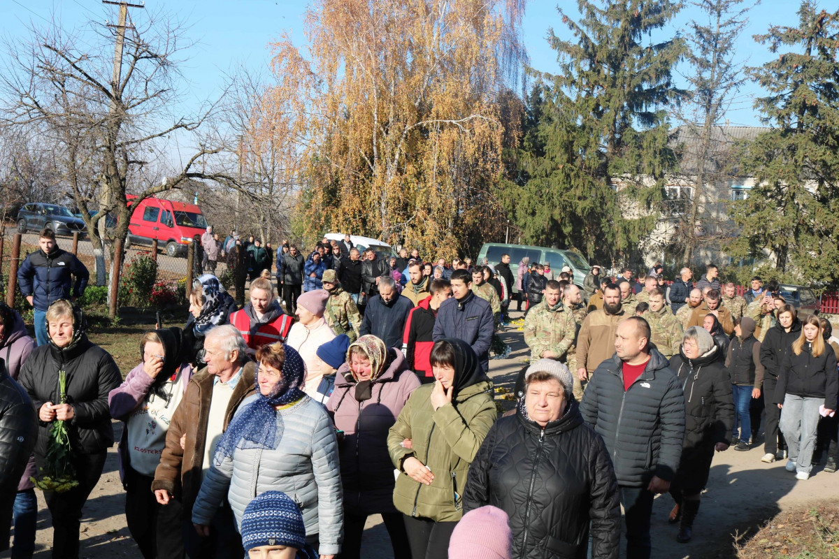 Війна забрала життя батька й сина: на Волині попрощалися з 22-річним спецпризначенцем Назаром Кравчуком